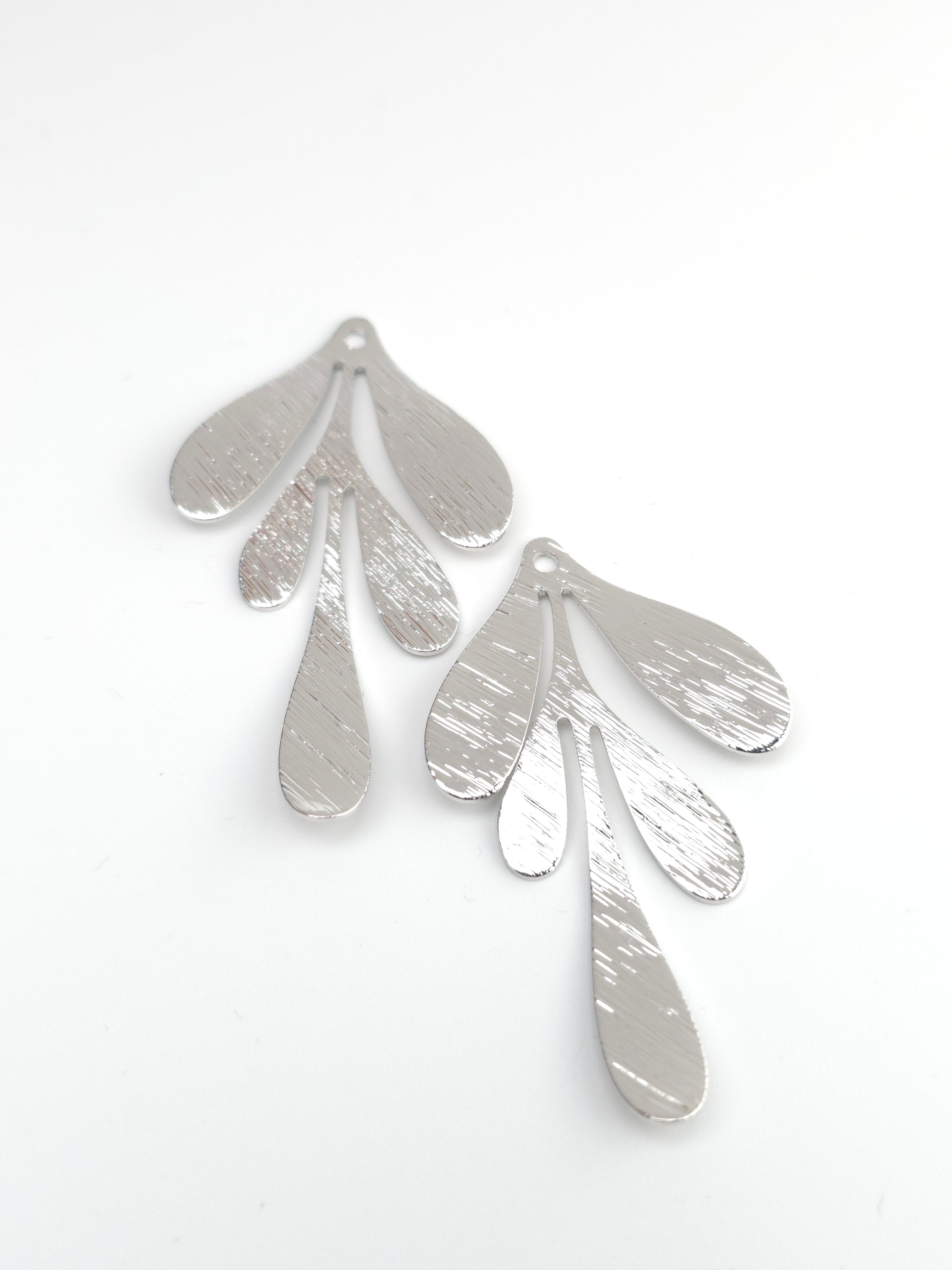 2 x Real Platinum Plated Medium Size Leaf Pendants (0223)