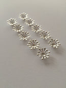 20 x Silver Plated  Flower Stamen Bead Caps, 14mm (0683)