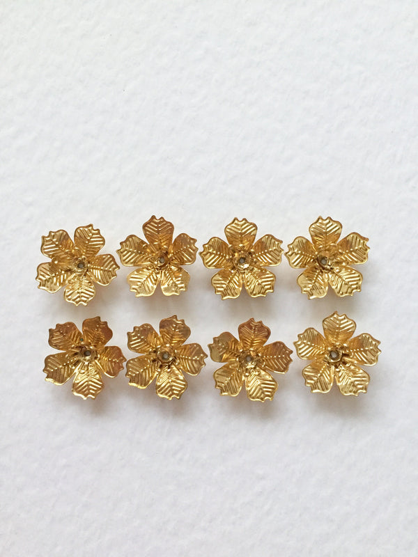 8 x Raw Brass 5 Petal Flower Bead Caps, 18mm (E3)