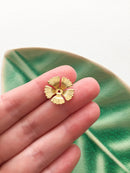 8 x Gold Tone Flower Bead Caps, 18mm