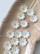20 x 10mm Pure White Resin Flower Bead, 10mm (0838-2)