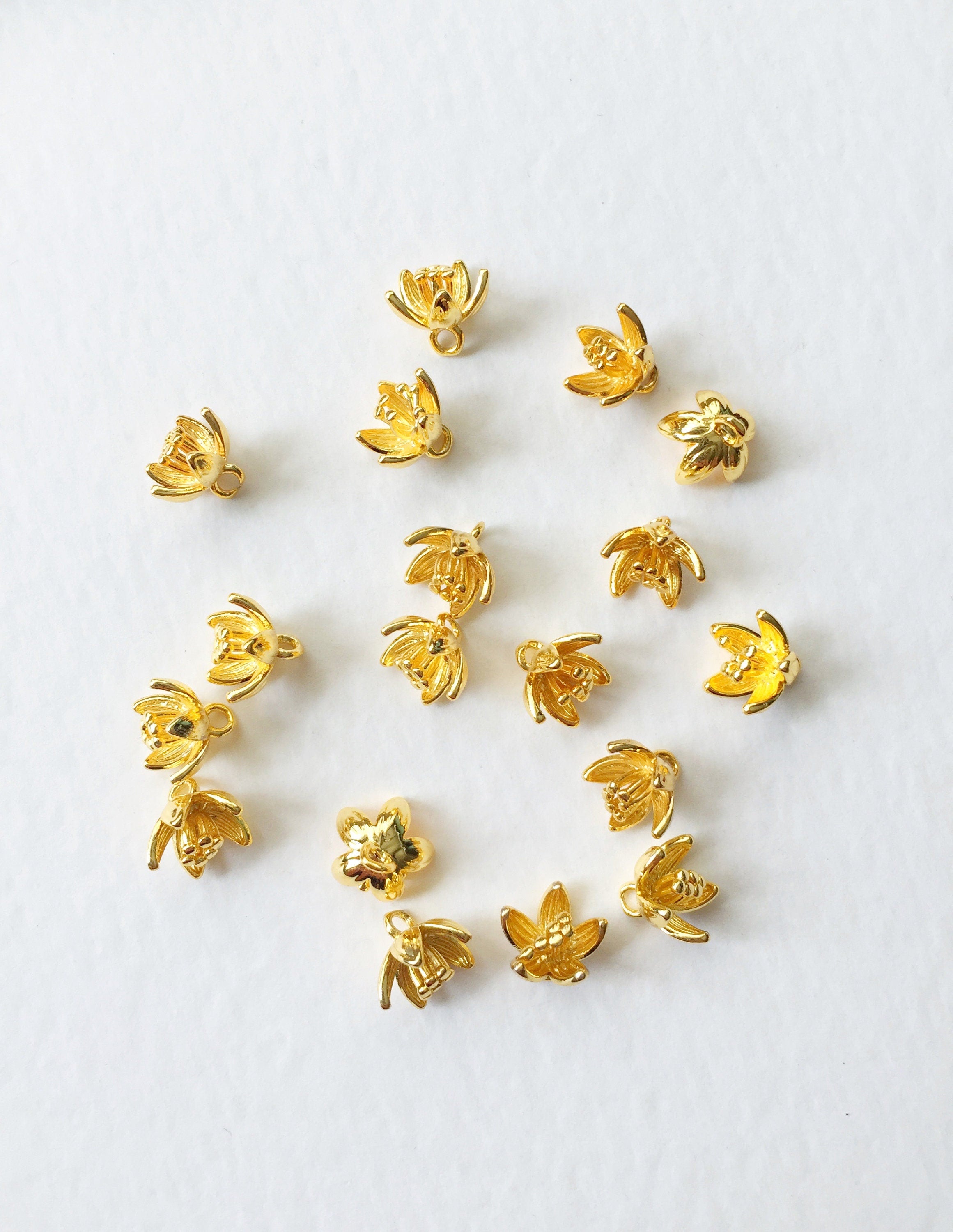 2 x 18K Gold Plated Flower Charms, 7.5x8.5mm Brass Flower Charms (1252)
