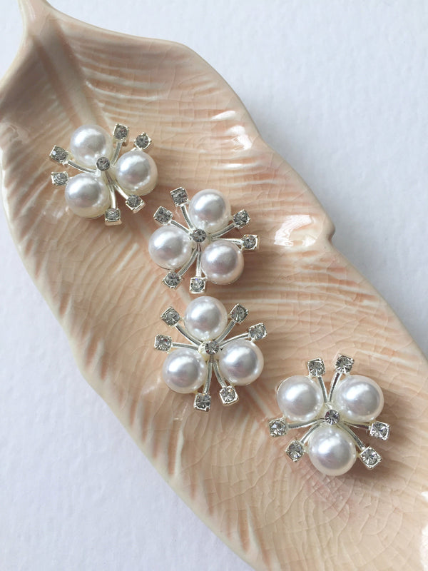 4 x Silver Plated Pearl and Crystal Flower Cabochon Embellishment, 21mm