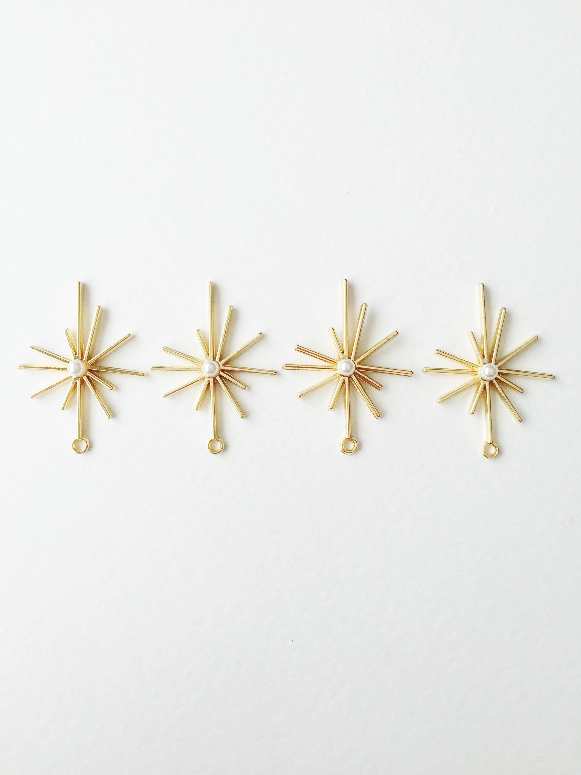 4 x Gold Tone Starburst Charms with Faux Pearl, 43x32mm (0606)