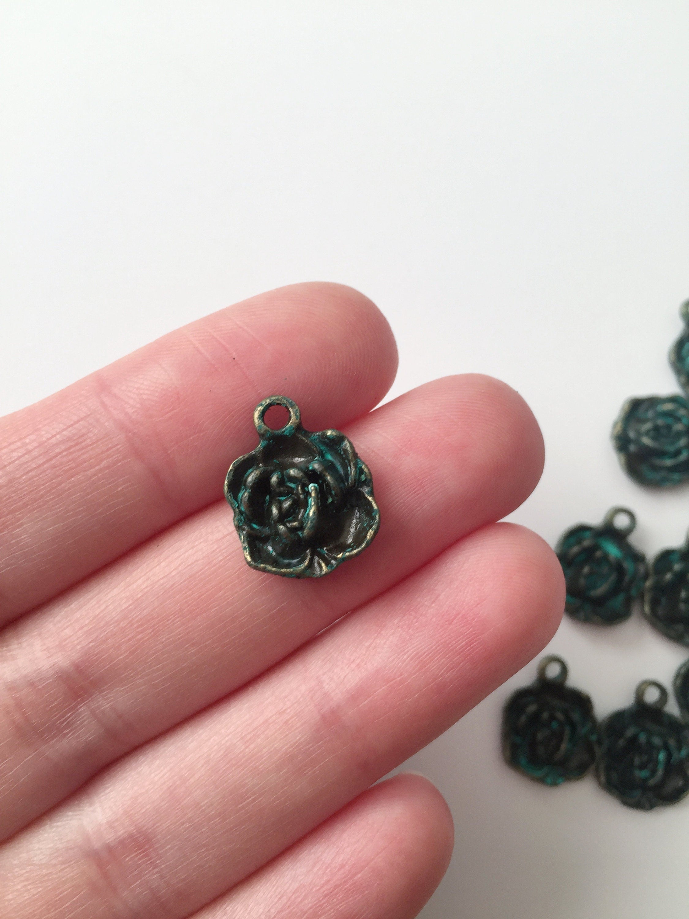 10 x Patina Bronze Rose Charms, 16x12mm (0727)