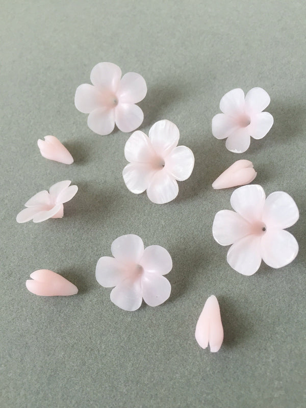 10 x Handmade Light Pink Clay Flower Beads, Handmade Polymer Clay Flowers