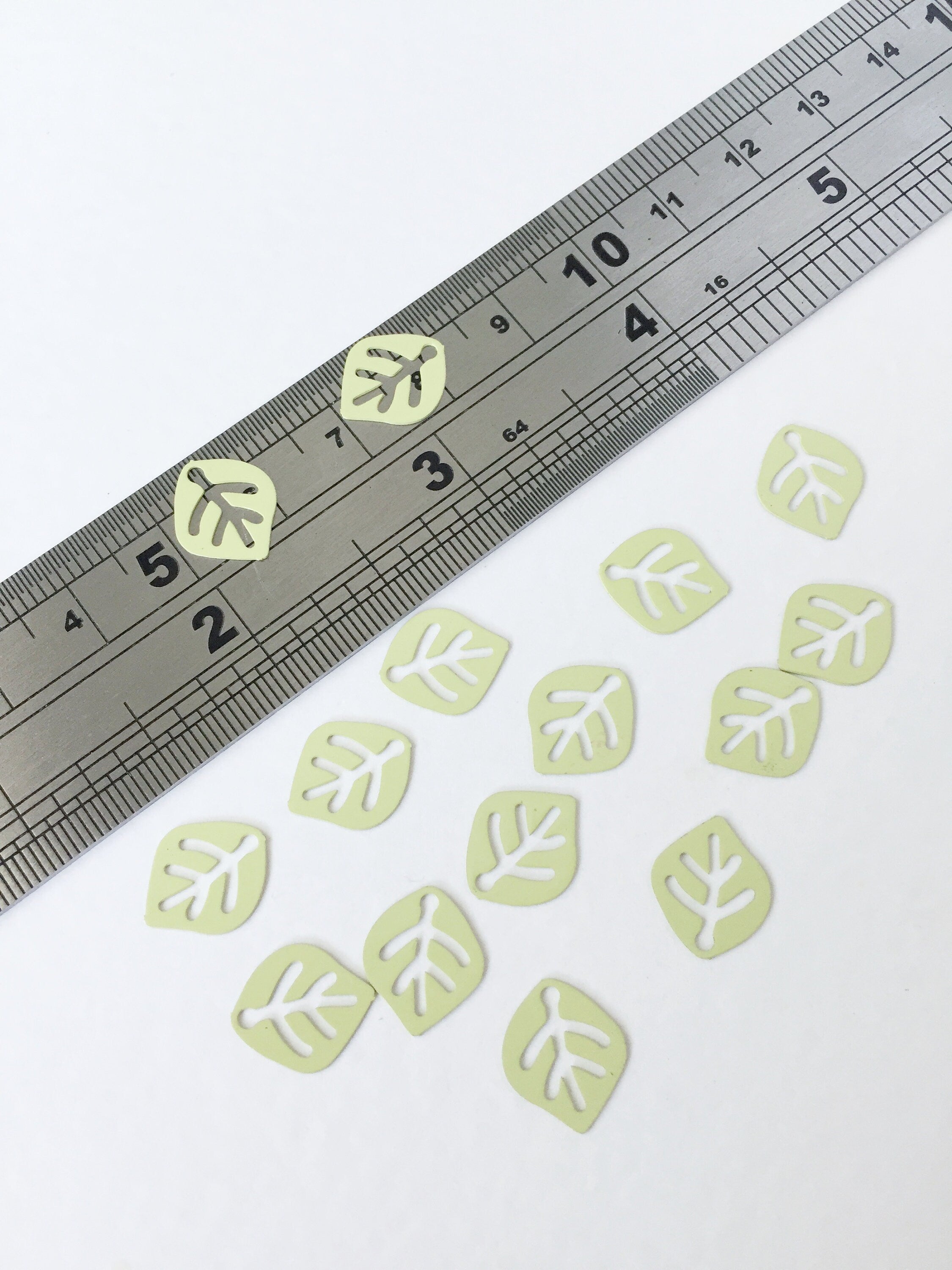 10 x Light Green Spray Painted Brass Leaf Pendants, 13x11mm