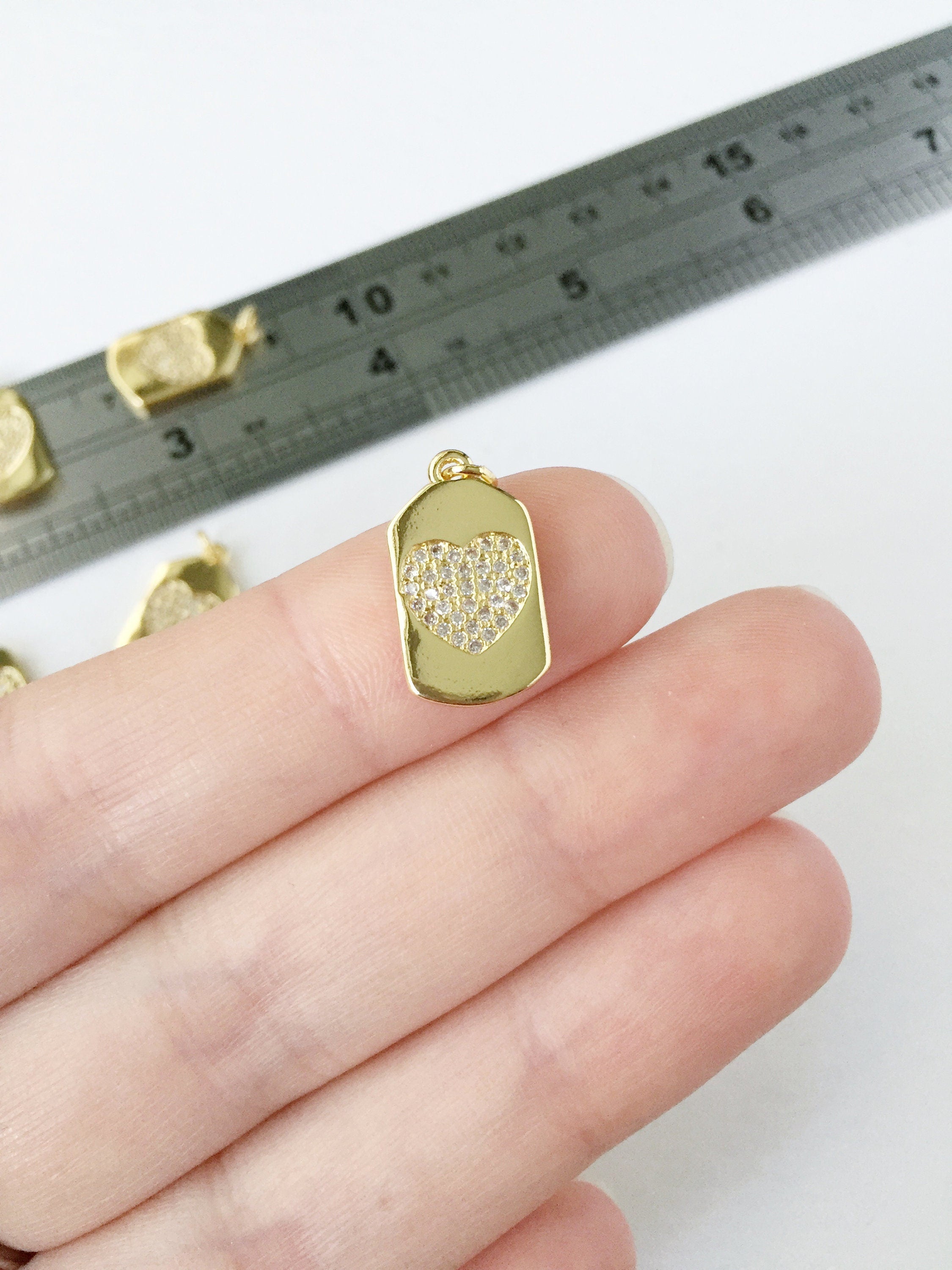 1 x Gold Plated Cubic Zirconia Heart Pendants, 17x10mm (0219)