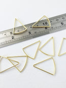 6 x Gold Plated Rounded Triangle Connectors, 22x28mm Open Back Triangle Bezel (0795)