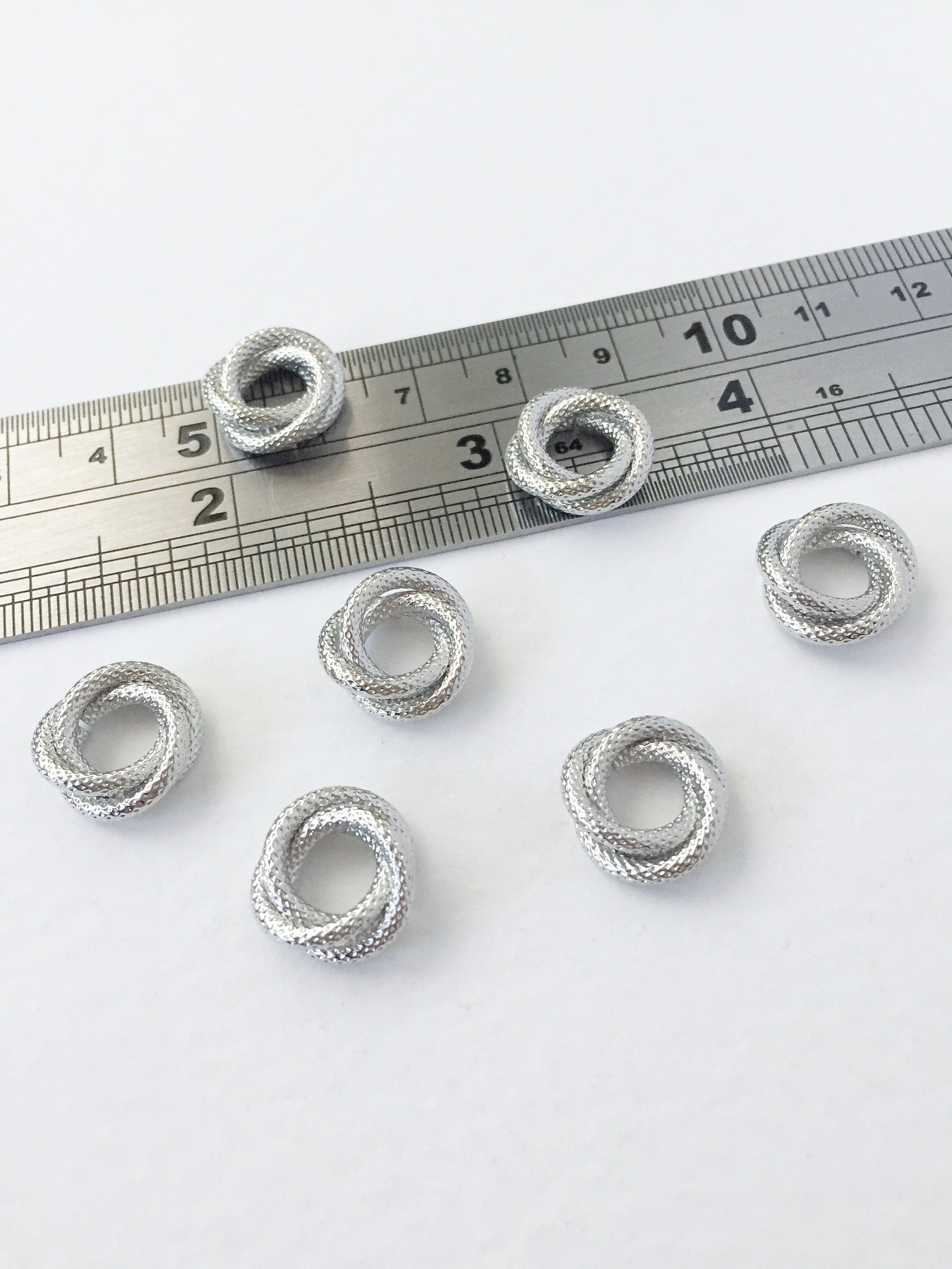 4 x Rhodium Plated Triple Ring Connectors, 21mm Textured Interlinking Rings