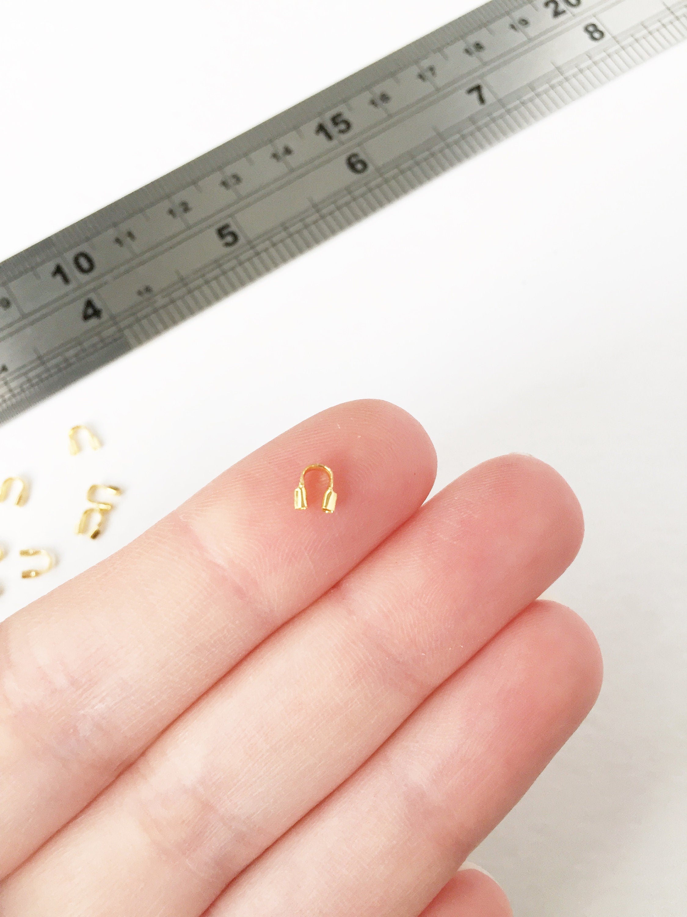 100 x Gold Wire Guardians, 5x4mm Brass Terminators (0936G)