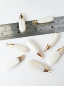 1 x Gold Elongated Teardrop Shell Charms, 32x9.5mm (0528)