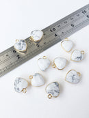 1 x Faceted White Howlite Pendant, 18x14mm (0514)