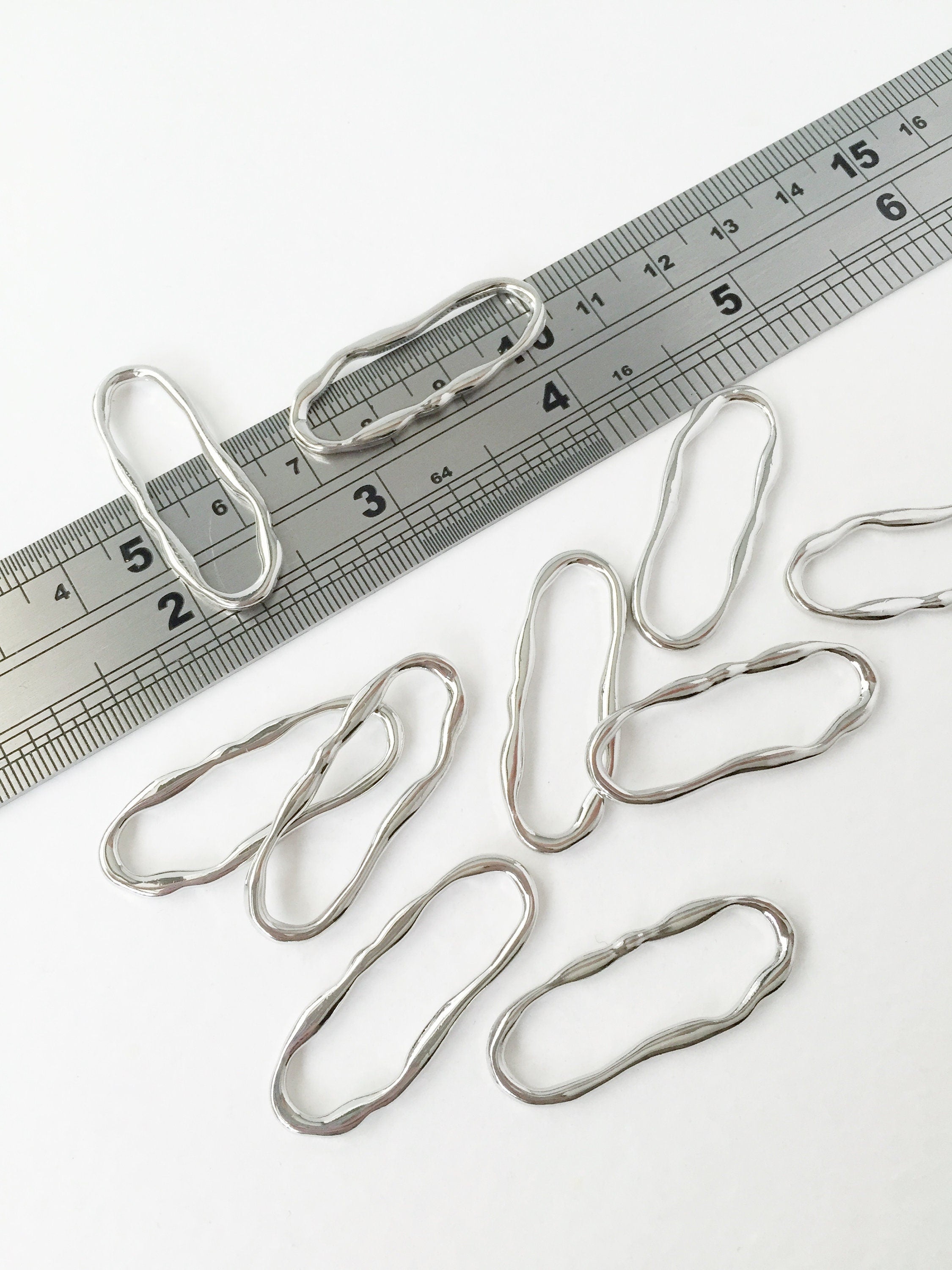 4 x Rhodium Plated Wavy Oval Connectors, 35x14mm (0985)