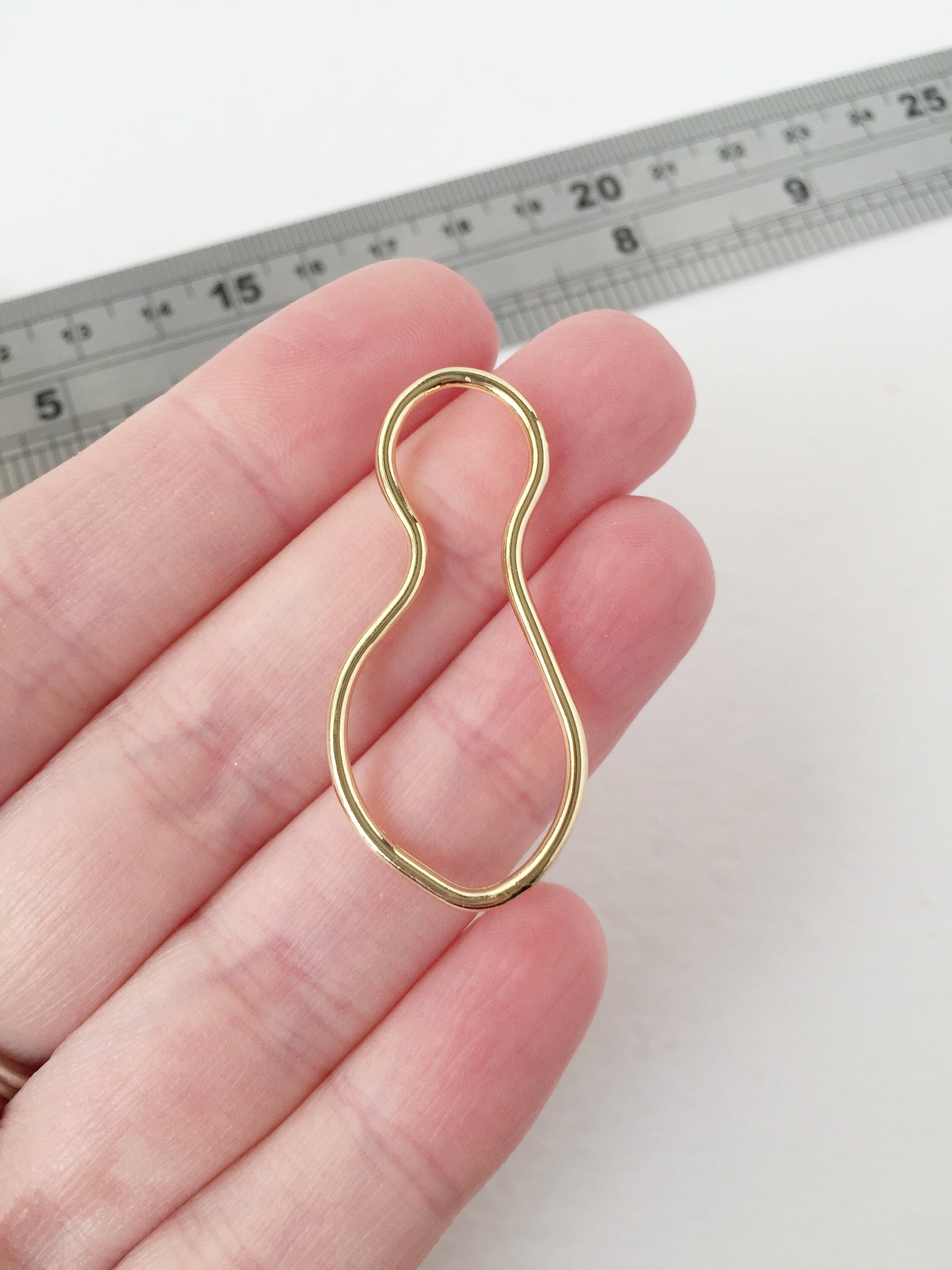 6 x Gold Puddle Shaped Jewellery Connectors, 41x19mm (1498)