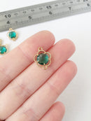 2 x Gold Plated Emerald Green Faceted Glass Flower Connectors, 16x12mm (1056)