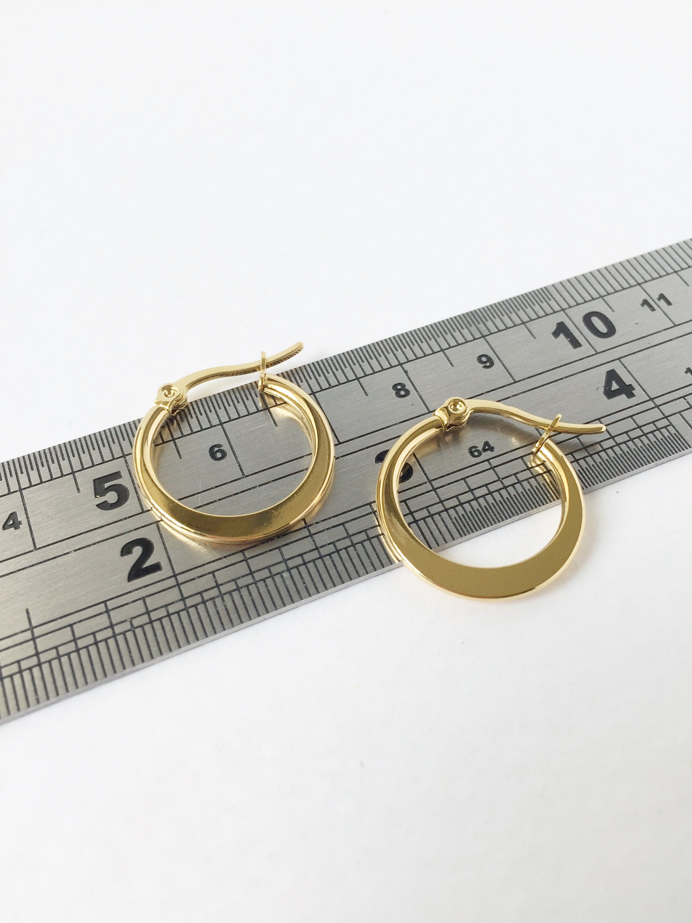 1 pair x Gold Plated Stainless Steel Flattened Hoop Earrings (1907G)