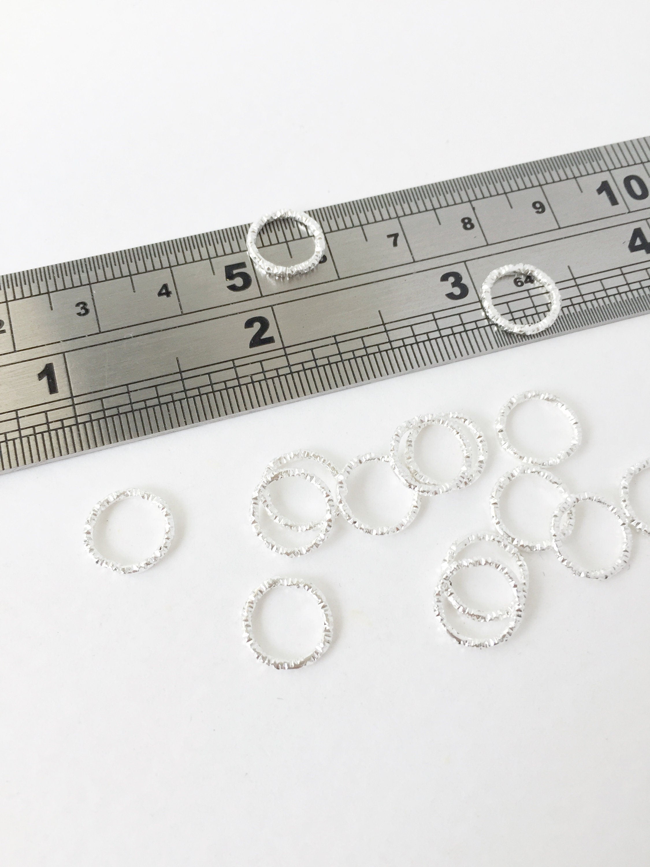 40 x Textured Silver Hoop Connectors, 10mm Silver Plated Round Linking Rings (1707S)