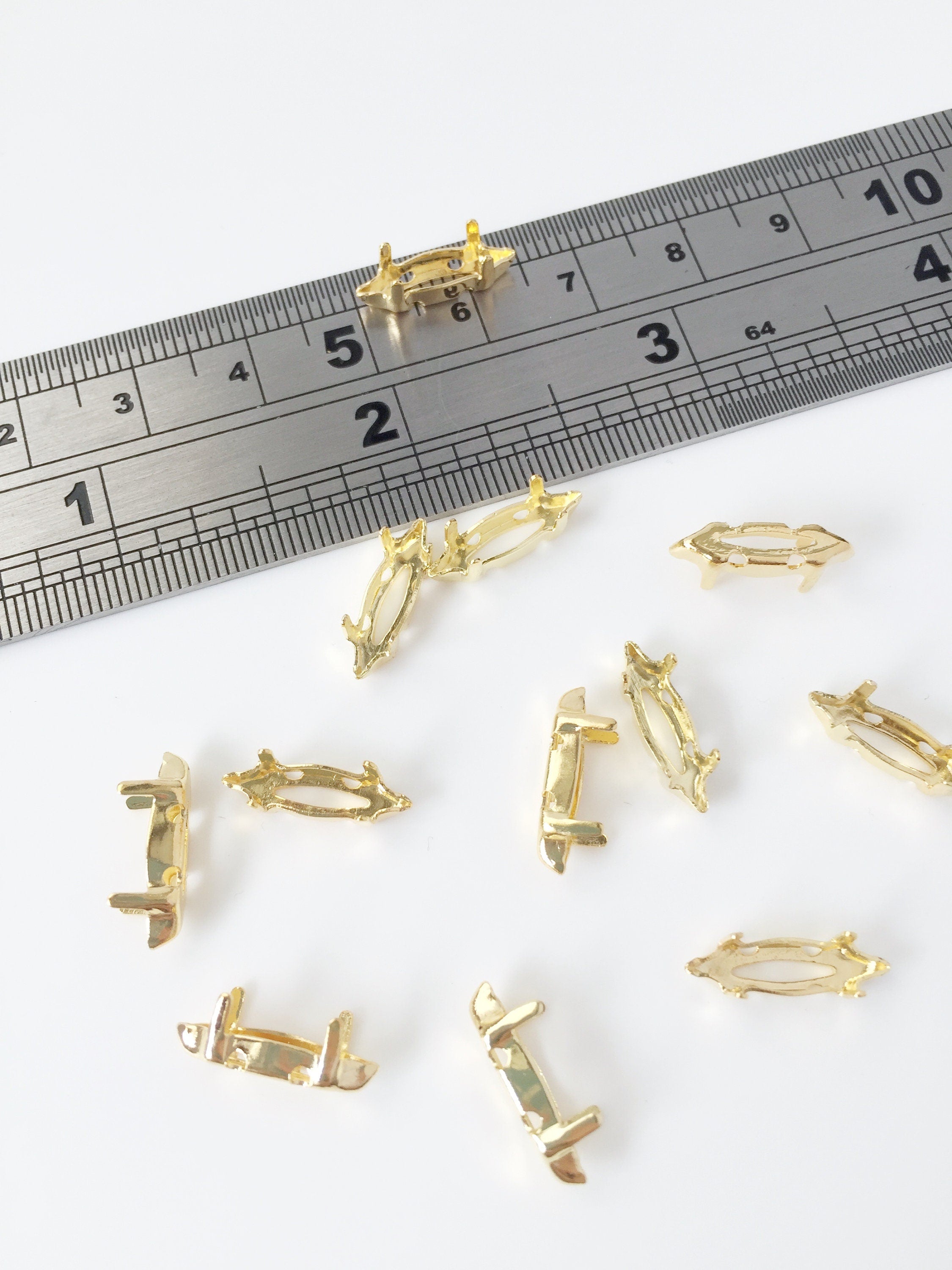 12 x 4x15mm Premium Gold Tone Brass Setting for Marquise Cut Crystals (1850)