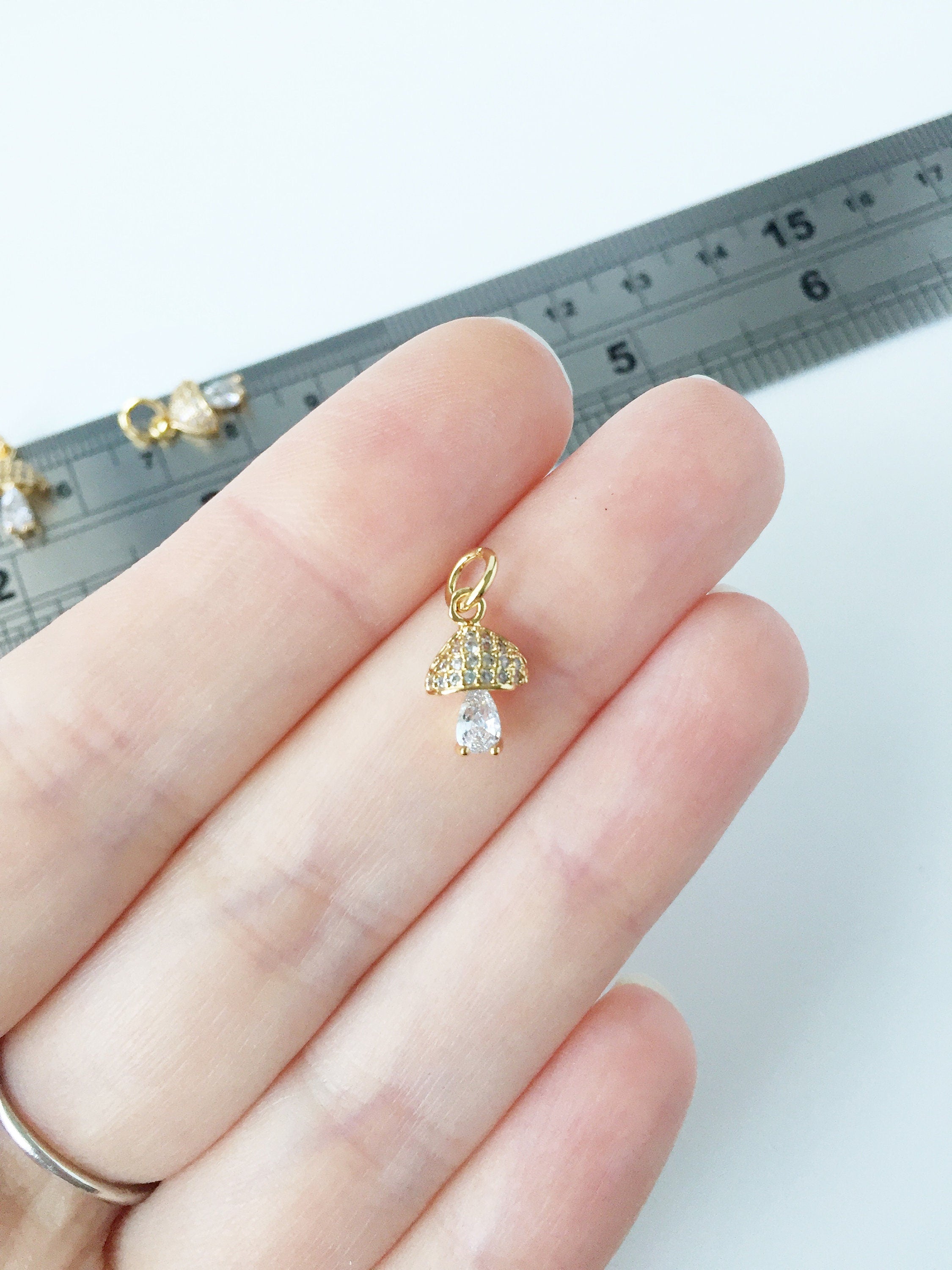 1 x 18K Gold Plated Mushroom Pendant with Cubic Zirconia, 12x7.5mm (2239)