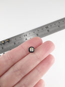 100 x Black and Gold Alphabet Acrylic Letter Beads, 7mm (1870B)