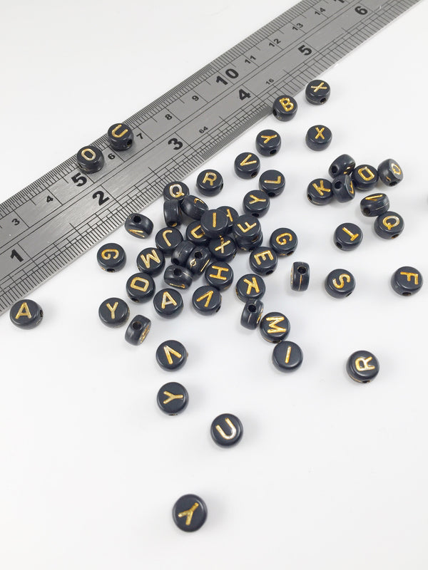 100 x Black and Gold Alphabet Acrylic Letter Beads, 7mm (1870B)