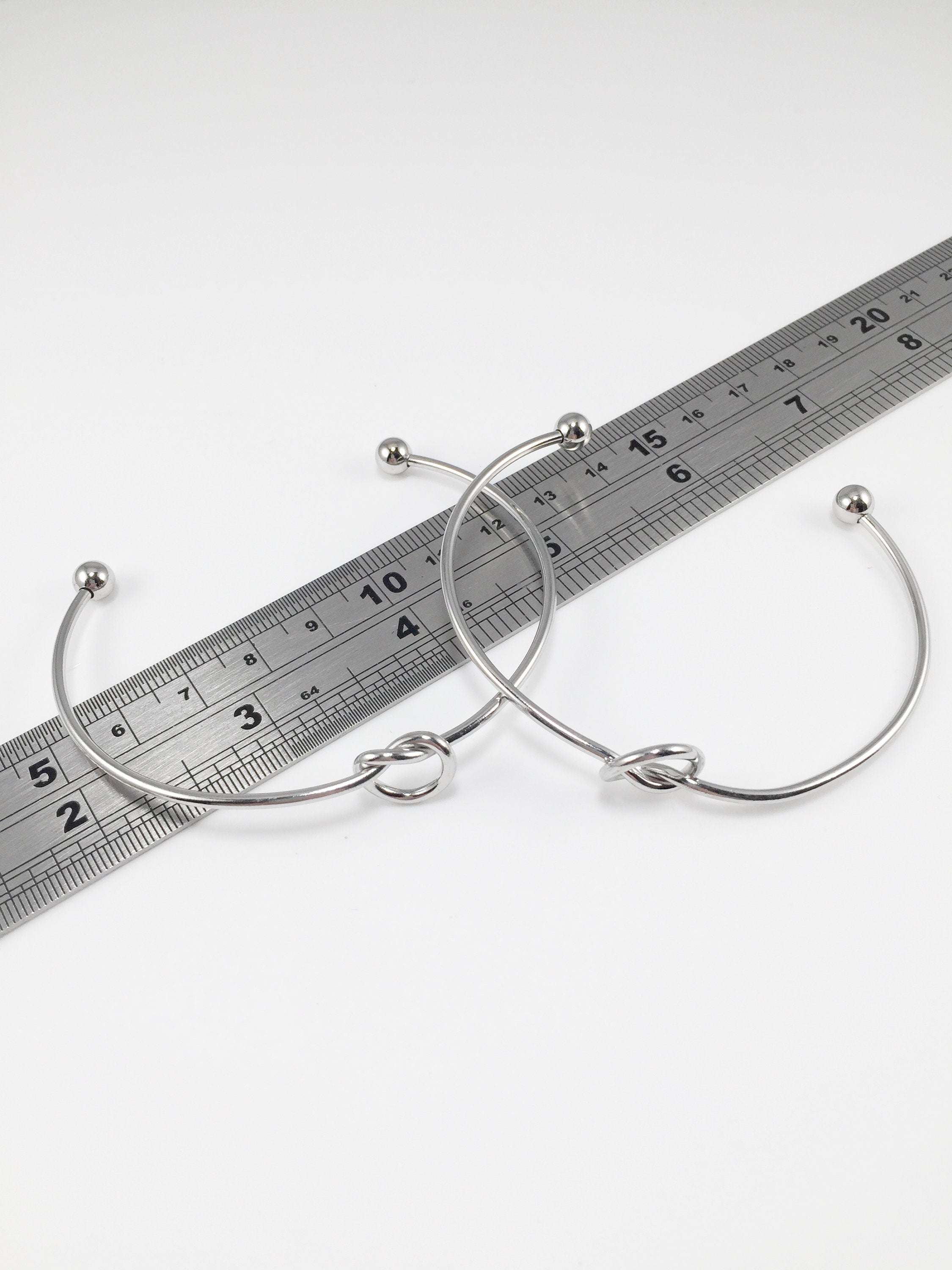 1 x Stainless Steel Knot Bracelet Blank, 63-65mm (3049)