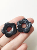 2 x Black Resin Flower Beads, 26mm (3130)