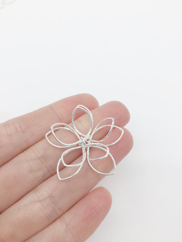 2 x 3D Silver Plated Wire Flower Beads, 35mm (1919)