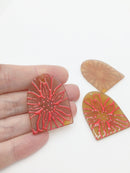 1 x Glossy Arch Shaped Acrylic Flower Pendant, 36x27mm (2327)