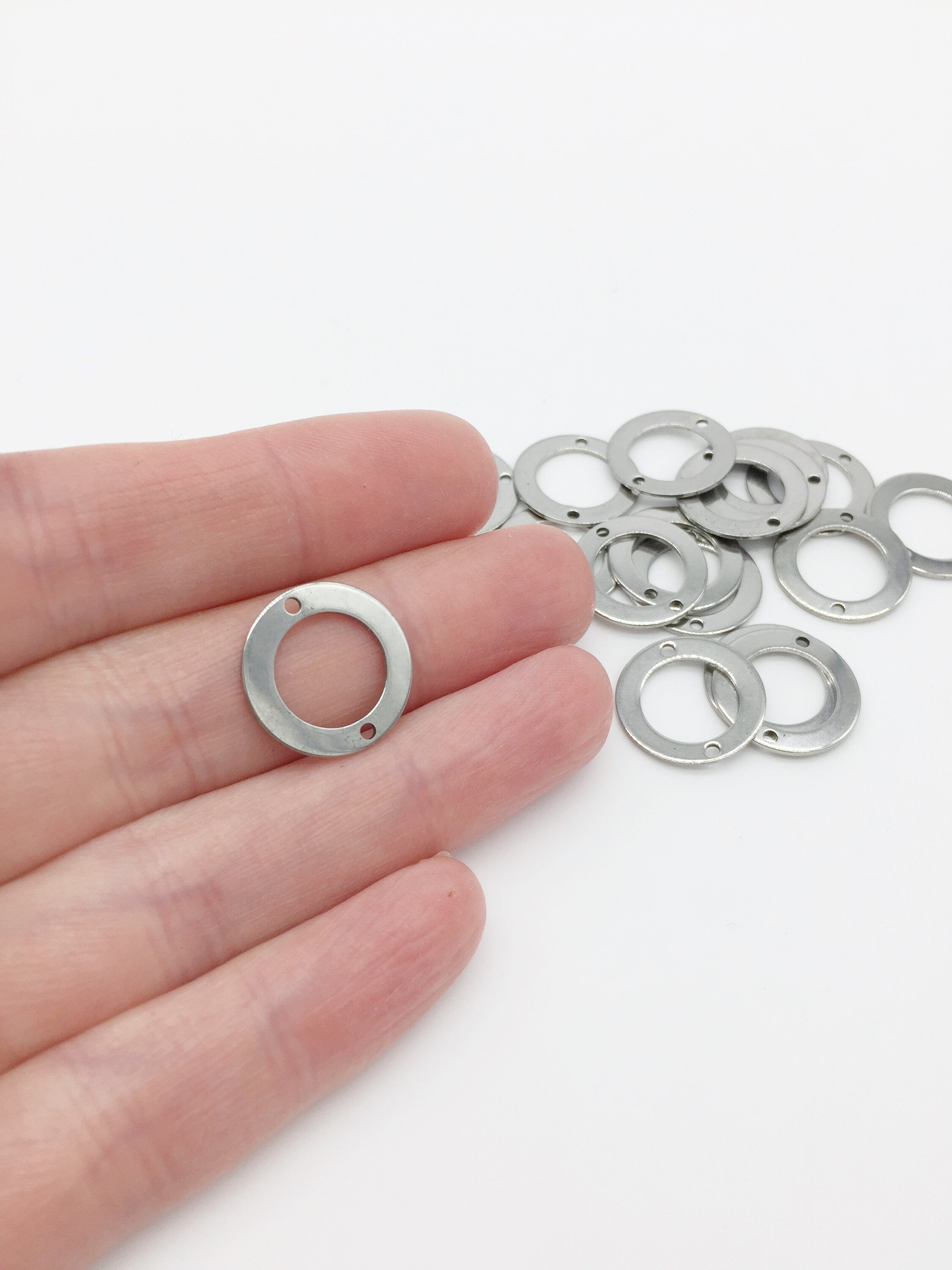 10 x Smooth Stainless Steel Round Connectors, 16mm