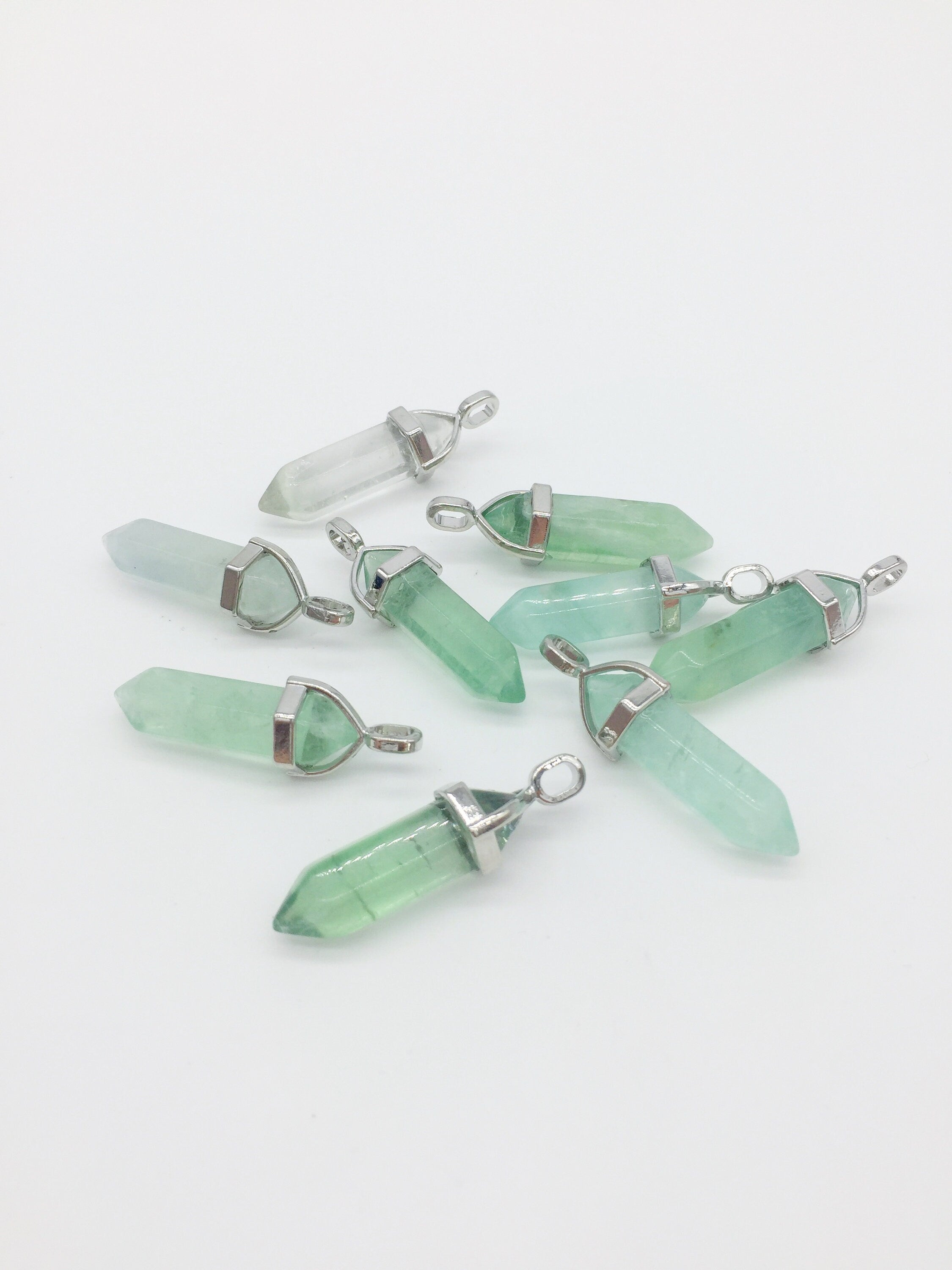 1 x Pointed Green Fluorite Healing Crystal Pendant with Bail, 43x13mm (0404)