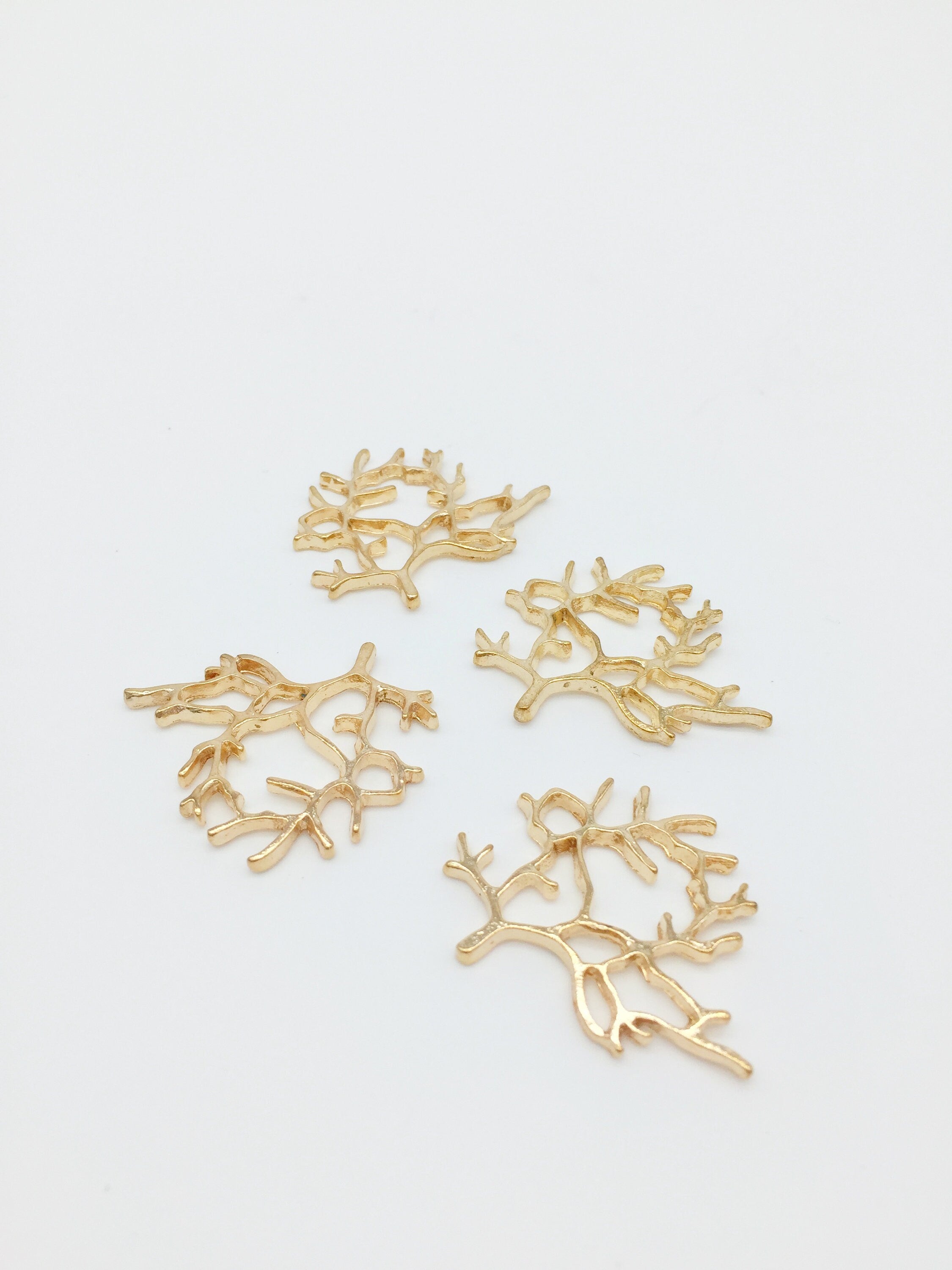 4 x Champagne Gold Tree Branch Embellishment Charms, 31x34mm (C8)
