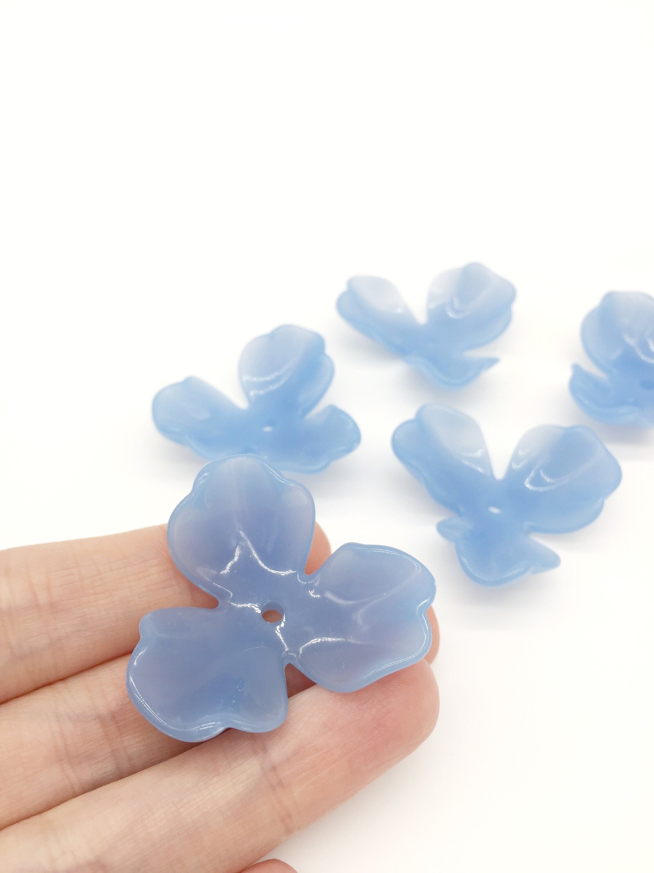 6 x Large Light Blue Acrylic Flower Beads, 39mm (3377)