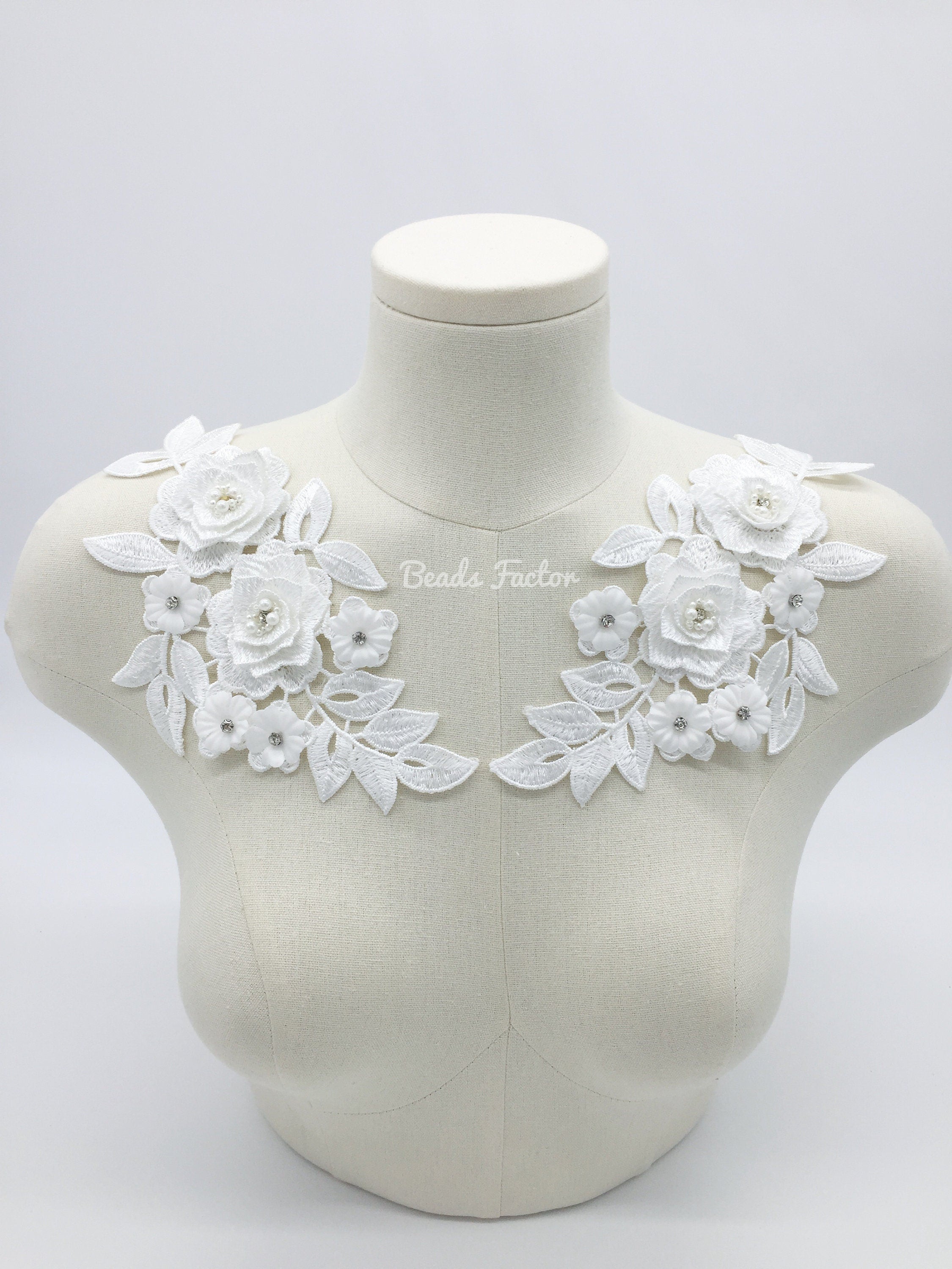 1 pair x Beaded 3D Flower White Guipure Lace Appliques, 22.5x12cm