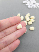 8 x Carved Coral Flower Buds, 8x11mm Cream Flower Bud Beads (2864)