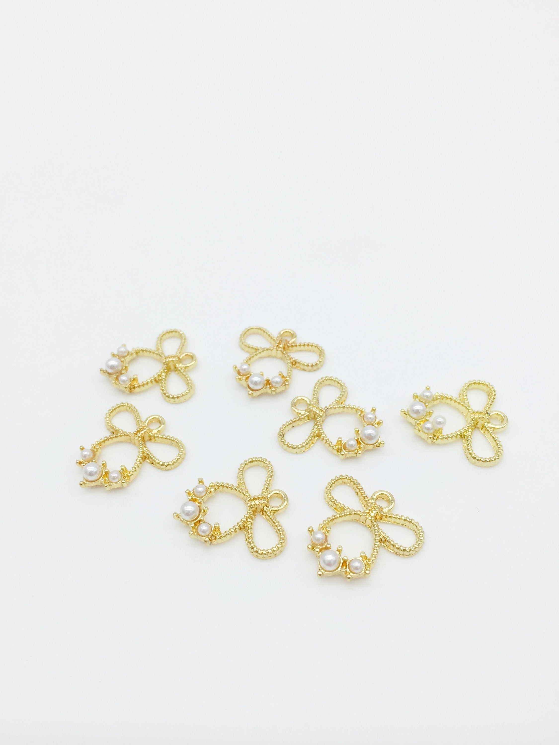 6 x Gold Plated Pearl Christmas Bell Charms, 18x7mm (1592)