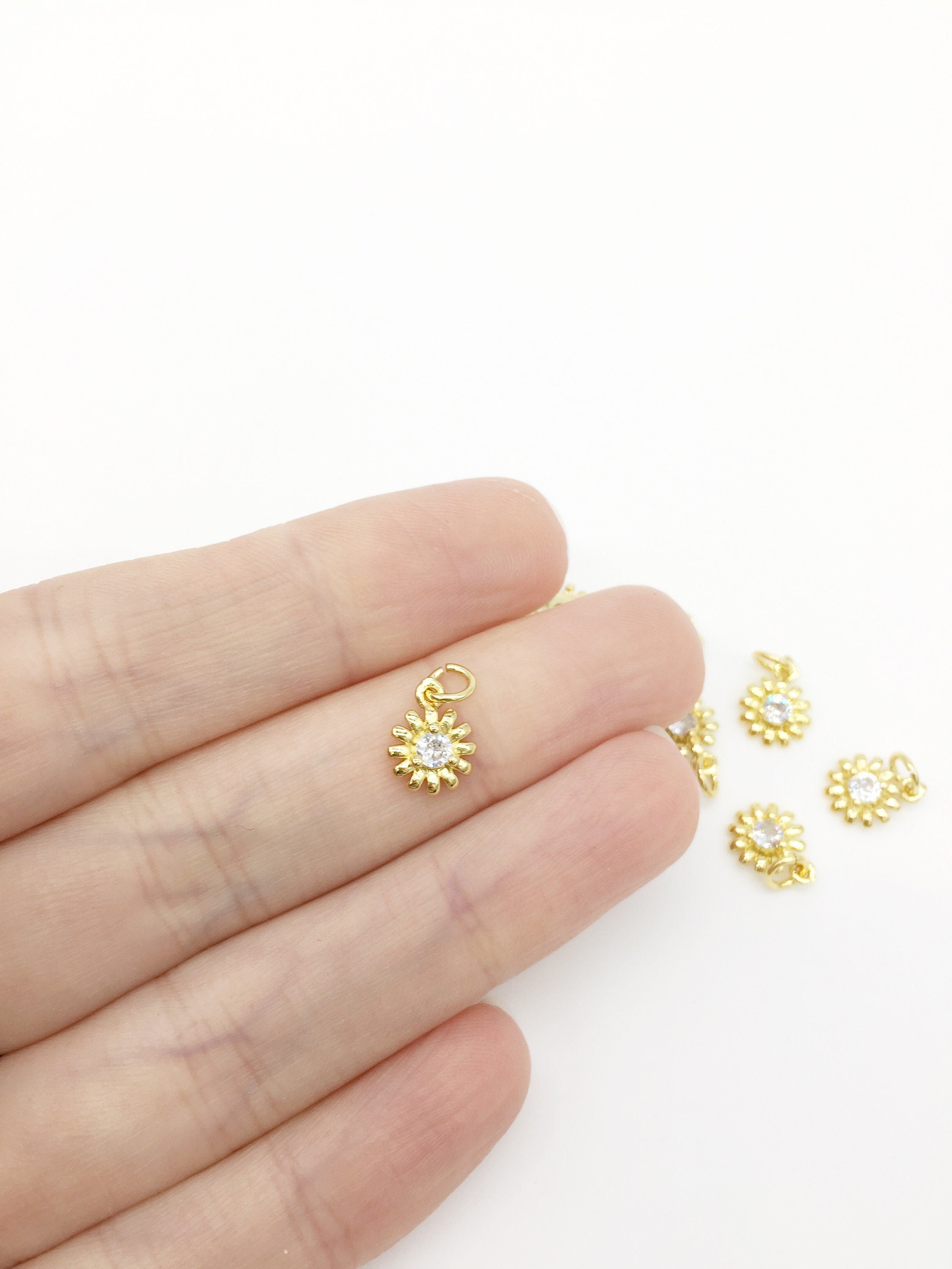 1 x 18K Gold Flower Charms with Cubic Zirconia, 10x8mm (1253)