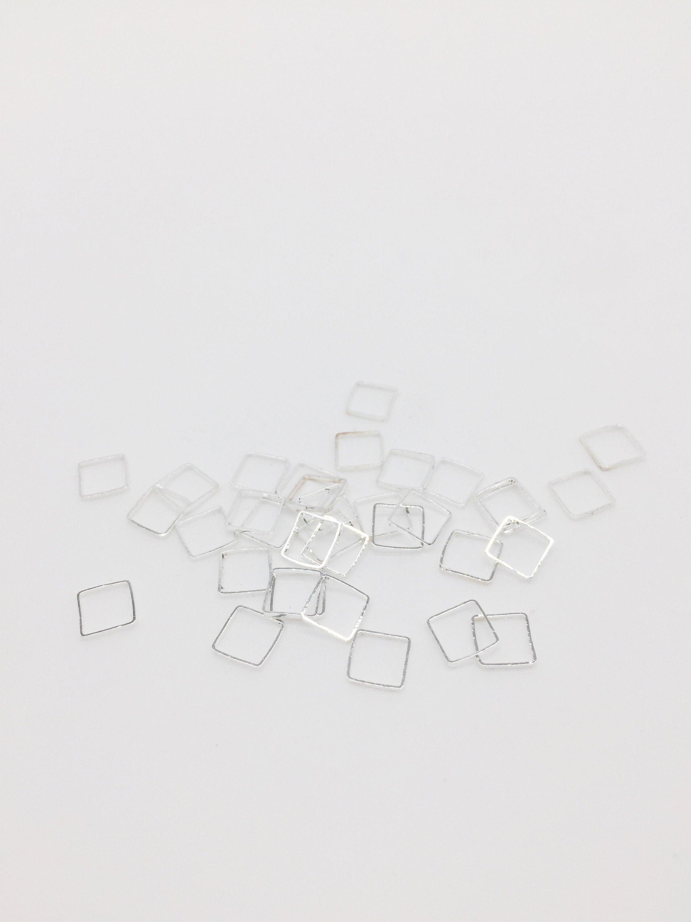 30 x Silver Plated Square Linking Rings, 8mm (3258S)