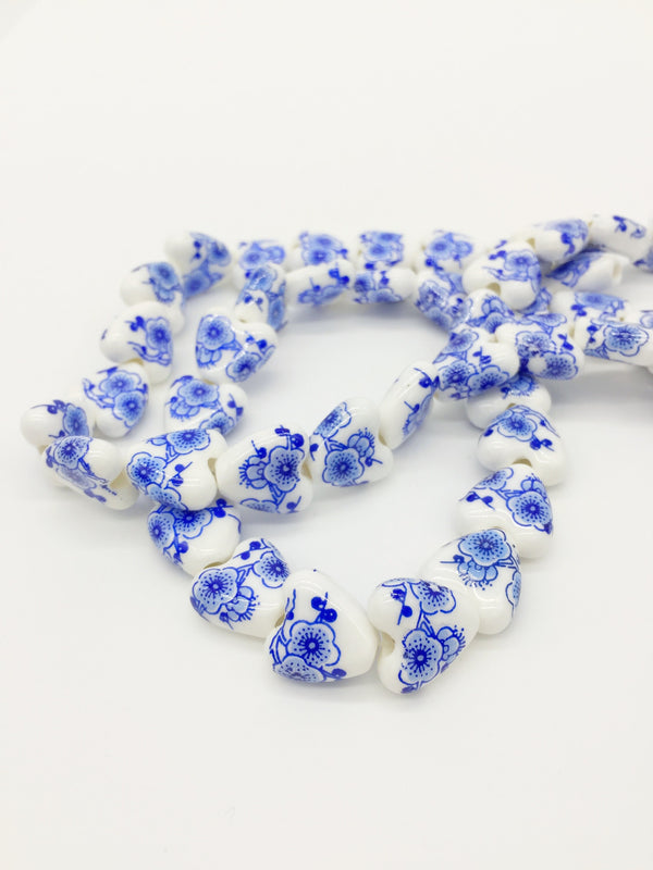 6 x Painted Porcelain Heart Beads, Blue Khokhloma Beads, 20x15mm (3237)