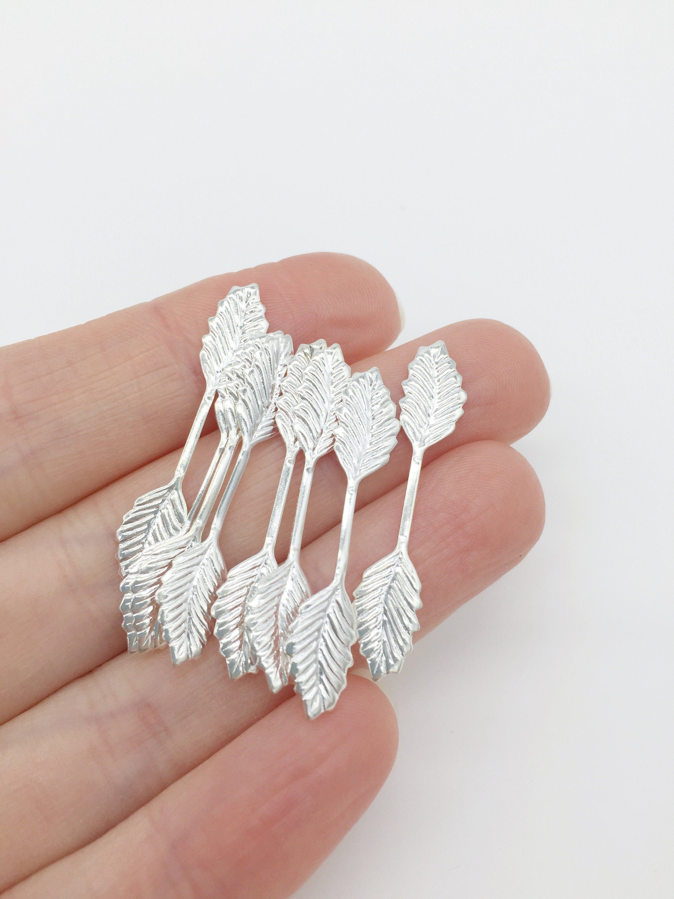 10 x Silver Plated Bendable Double Leaf Stamping Blanks, 34x7mm (1737)