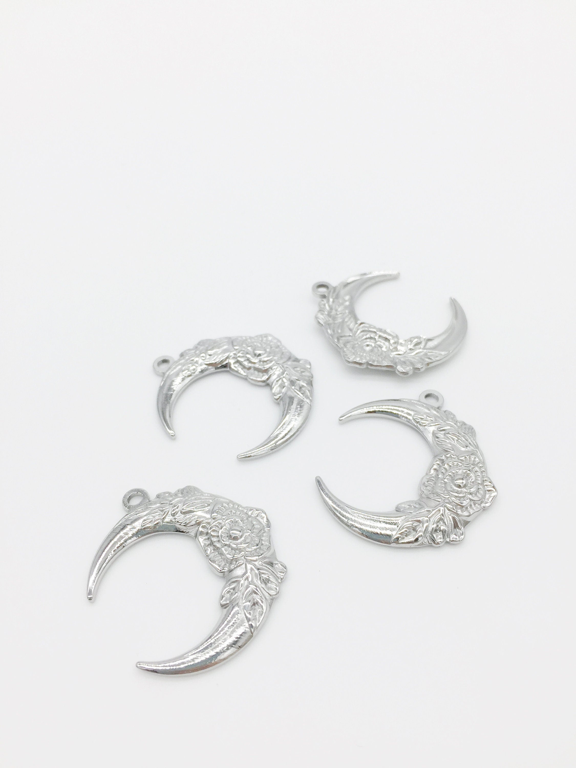 1 x Stainless Steel Floral Moon Pendants, 31x28mm (1257)