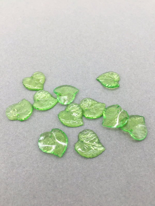 60 x Transparent Green Acrylic Leaf Beads, 15x15mm Green Lucite Leaves