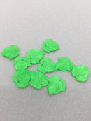 30 x Frosted Green Acrylic Ivy Leaf Beads, 22x24mm Lucite Leaves