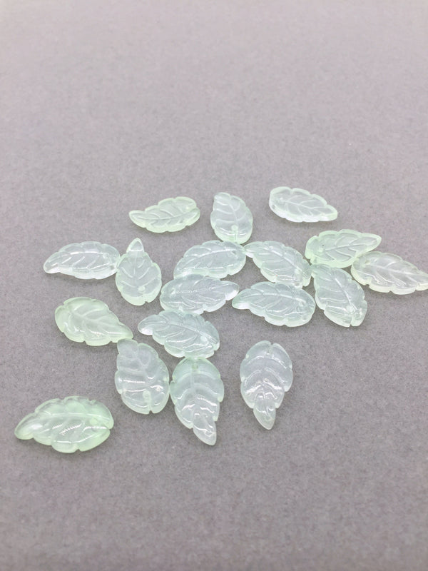 10 x Light Green Jade Imitation Leaf Beads, 10x18mm Glass Leaf Charms (3509)