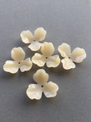 6 x Large Acrylic Pastel Yellow Flower Beads, 39mm (3248)