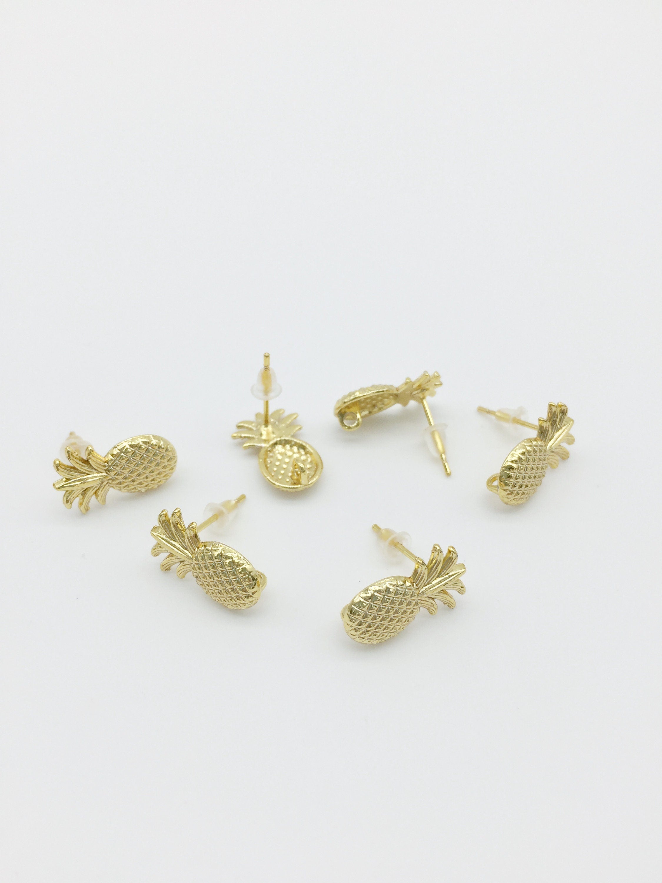 1 pair x 18K Gold Plated Pineapple Earring Posts with Loops (2712)