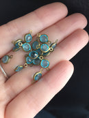 10 x Round Bezel Set Faceted Sky Blue Glass Brass Links, 13x7mm (2682)