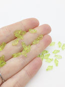 50 x Tiny Peridot Green Acrylic Leaf Beads, 5x10mm (3657)