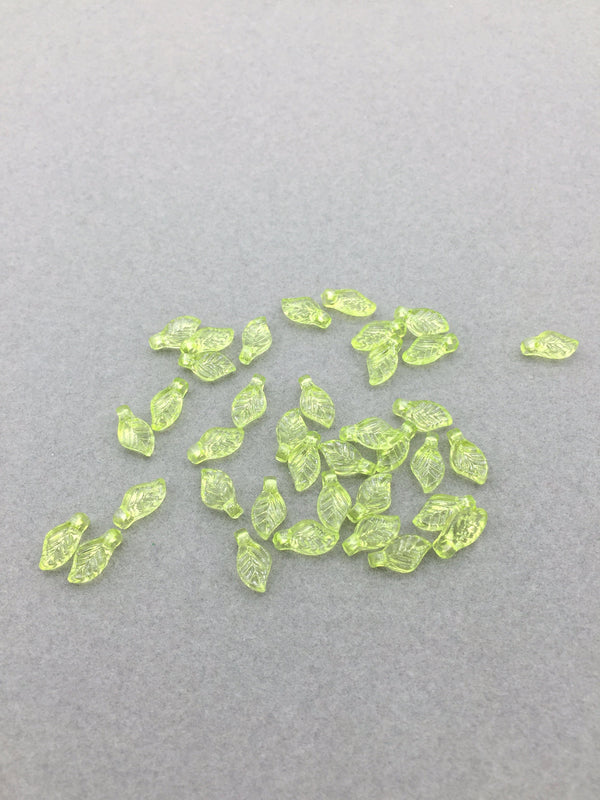 50 x Tiny Peridot Green Acrylic Leaf Beads, 5x10mm (3657)